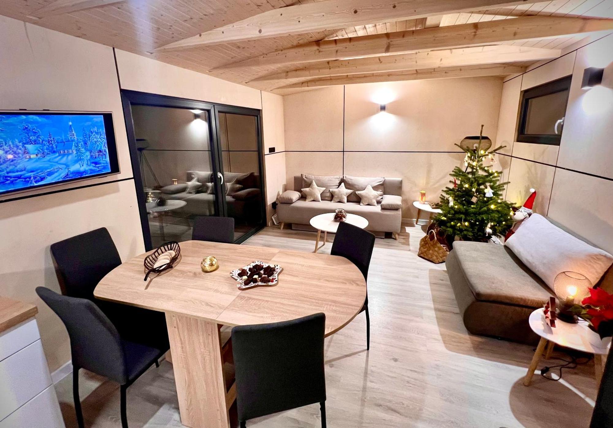 Domcek Pod Vezami S Virivkou A Grilom, Pri Termalnom Kupalisku Apartment Liptovský Ján Exterior foto