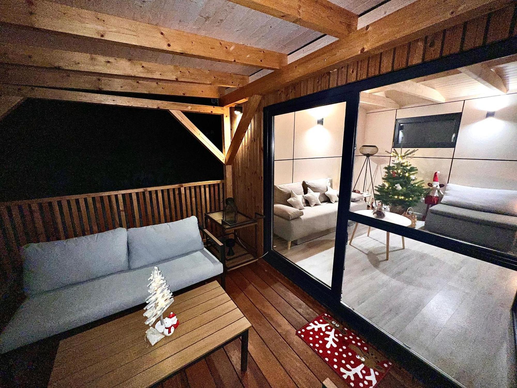 Domcek Pod Vezami S Virivkou A Grilom, Pri Termalnom Kupalisku Apartment Liptovský Ján Exterior foto